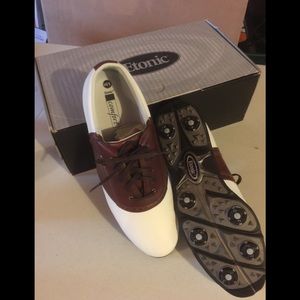 Woman’s golf shoes